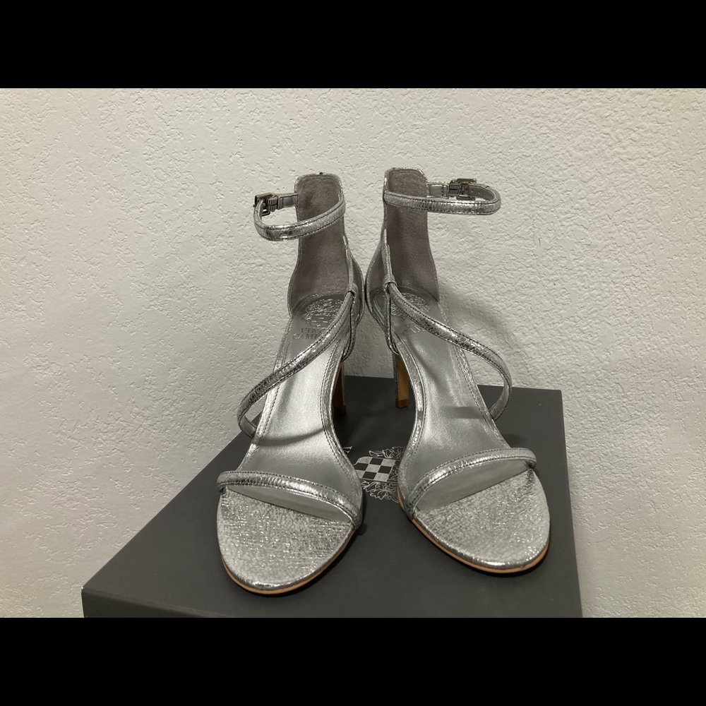VINCE CAMUTO Silver Strappy Heels